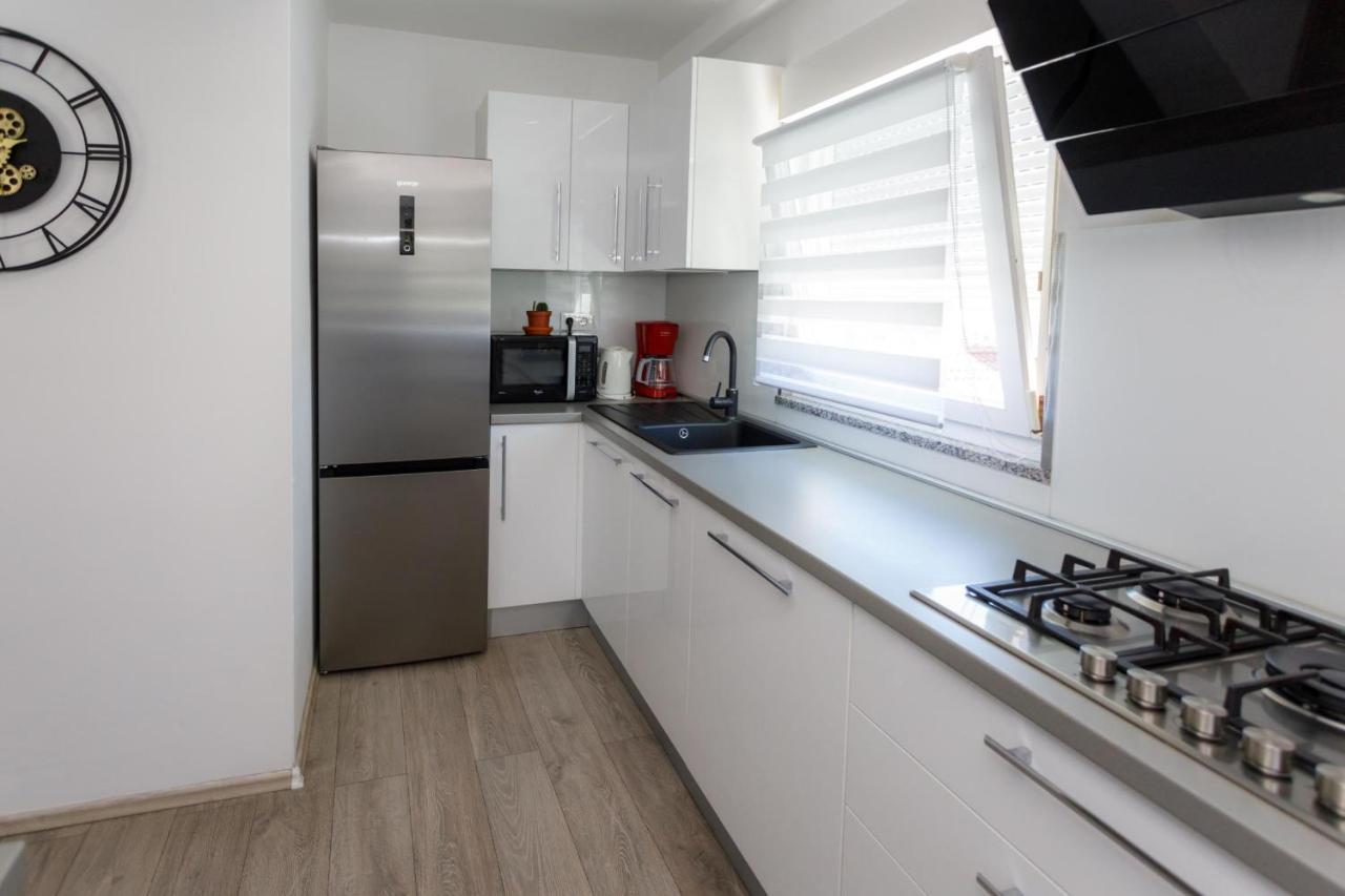 Apartman Laura Krk Town Eksteriør billede